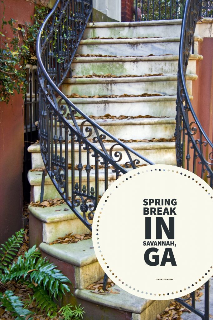 How was your Spring Break? The kids and I spent Spring Break in Savannah, GA where we ate, slept, and ate some more. I mean when you are in Savannah that is just what you do. So come along with us as I tell you about our 3 days in Savannah!