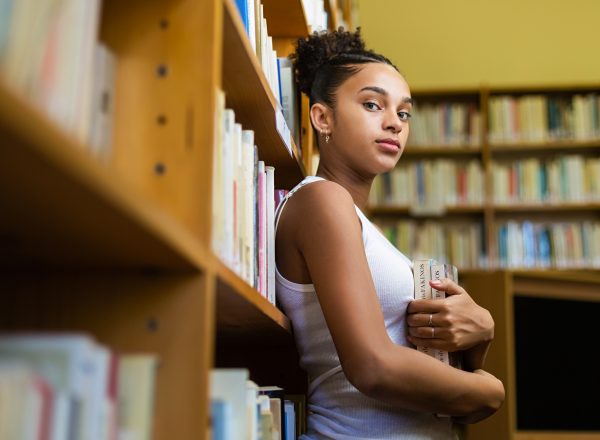 Get your high school kid to read more with these tips and resources
